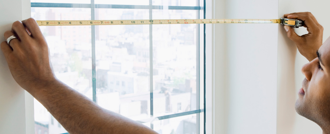 Как самостоятельно измерить проем окна для заказа жалюзи