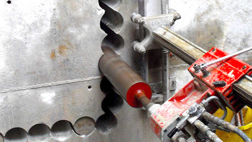 Особенности и преимущества алмазного бурения