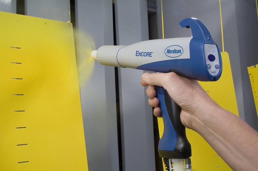 Виды полимерных покрытий для металлоизделий