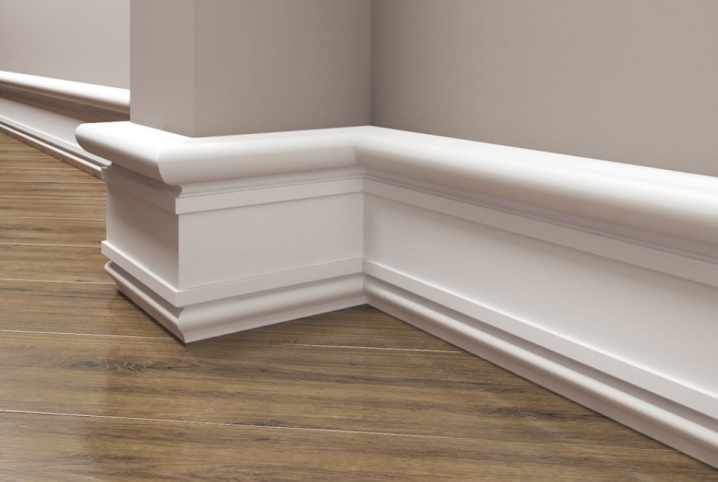 Особенности полиуретановых плинтусов